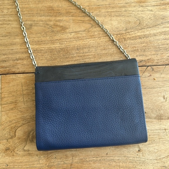 ✨ Daniella Ortiz Crossbody/Clutch – Lizard & Royal Blue Leather - Picture 7 of 9
